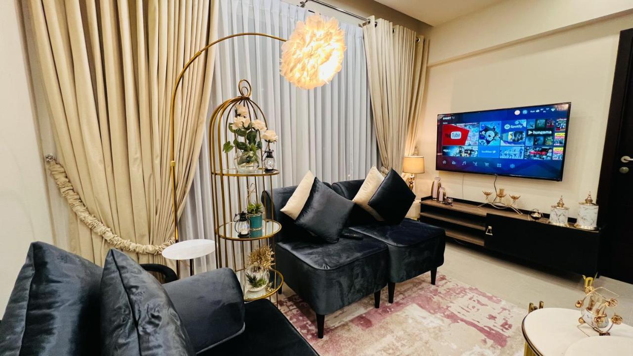 Sky Heights Luxury Apart Facing Centaurus Apartamento Islamabad Exterior foto